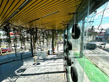 ALQUILER DE LOCAL COMERCIAL VIDRIADO EN HAEDO