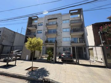 Venta dpto. 2 amb. Villa Sarmiento con Amenities