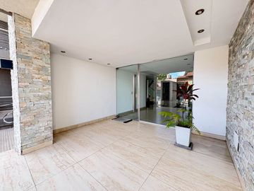 Venta dpto. 2 amb. Villa Sarmiento con Amenities