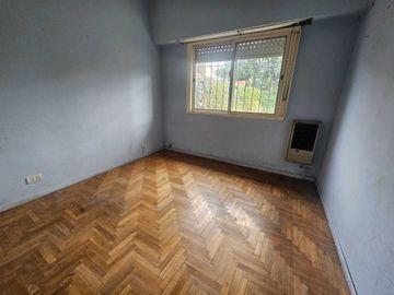 Venta casa 3amb jardín cochera Parrilla Hurlingham