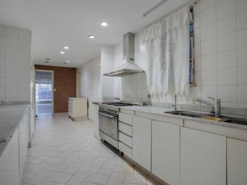 Recoleta Venta piso a reciclar 4 ambientes 252 M2
