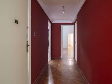 Recoleta Venta piso a reciclar 4 ambientes 252 M2
