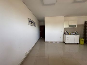 ALQUILER OFICINA 40 MTS2 PILAR VILLA MORRA