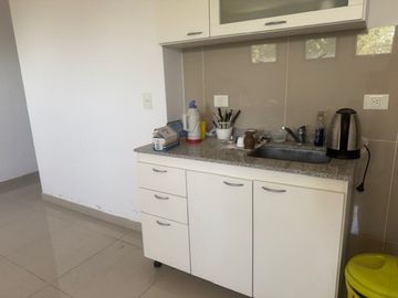 ALQUILER OFICINA 40 MTS2 PILAR VILLA MORRA