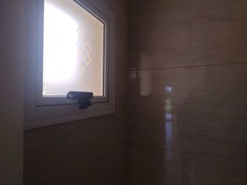 Casa 6 ambientes  alquiler en Maschwitz con pileta