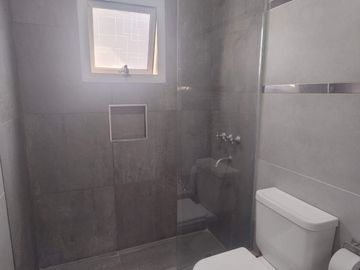 Casa 6 ambientes  alquiler en Maschwitz con pileta