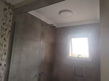 Casa 6 ambientes  alquiler en Maschwitz con pileta