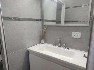 Casa 6 ambientes  alquiler en Maschwitz con pileta