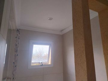 Casa 6 ambientes  alquiler en Maschwitz con pileta