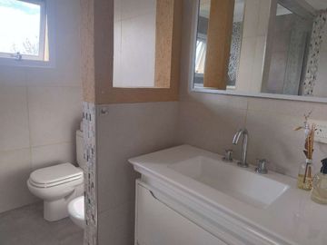 Casa 6 ambientes  alquiler en Maschwitz con pileta