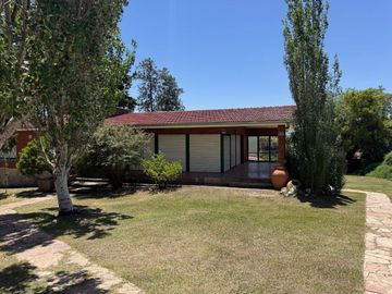 VENTA CASA GRAN LOTE PARA HOUSING VILLA CARLOS PAZ