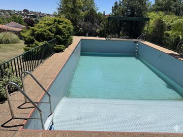 VENTA CASA GRAN LOTE PARA HOUSING VILLA CARLOS PAZ
