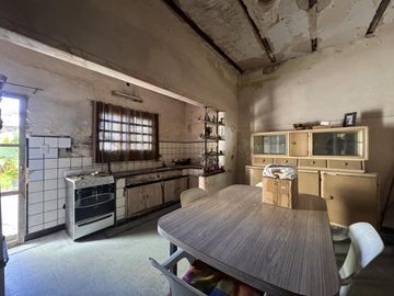 Casa A RECICLAR venta barrio Matheu