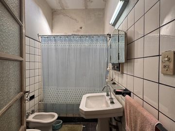 Casa A RECICLAR venta barrio Matheu
