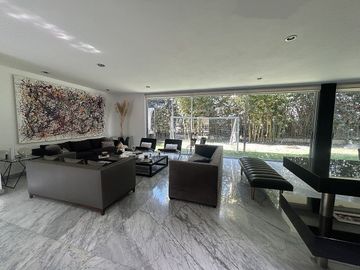 Lujosa Casa de revista