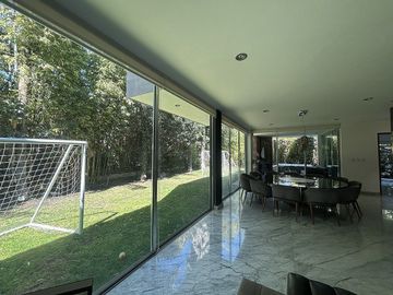 Lujosa Casa de revista