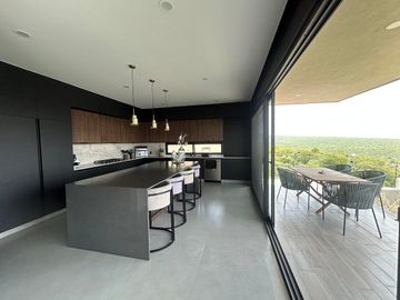 CASA DE REVISTA/ Grande, Moderna y Lujosa