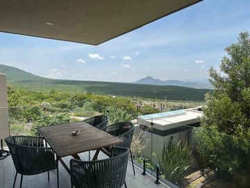 CASA DE REVISTA/ Grande, Moderna y Lujosa