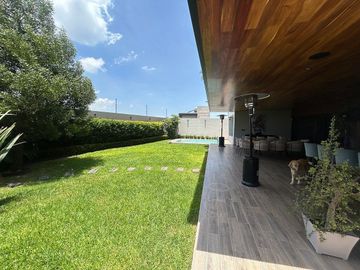 CASA DE REVISTA/ Grande, Moderna y Lujosa
