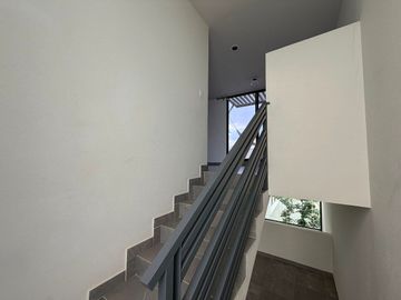 CASA EN RENTA, EN ZIBATA, EL MARQUES, QUERETARO
