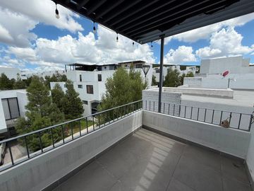 CASA EN RENTA, EN ZIBATA, EL MARQUES, QUERETARO