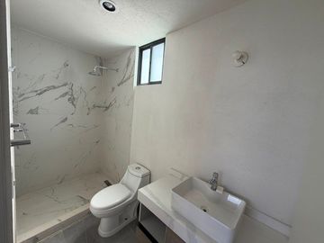 CASA EN RENTA, EN ZIBATA, EL MARQUES, QUERETARO