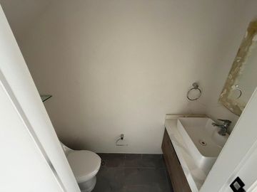 CASA EN RENTA, EN ZIBATA, EL MARQUES, QUERETARO