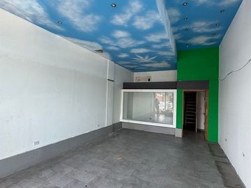 Renta local comercial planta baja en San Jeronimo, Monterrey.