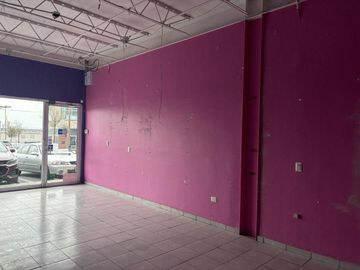 Renta local comercial planta baja en San Jeronimo, Monterrey.