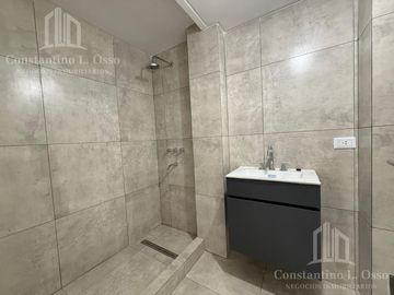 Departamento tres ambientes - con cochera - Lanusita