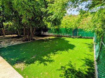 Casa en Renta o Venta dentro de Club de Golf la Ceiba de una planta