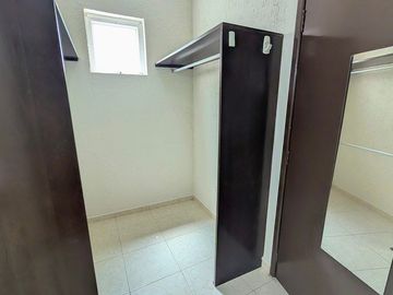 Casa en Renta o Venta dentro de Club de Golf la Ceiba de una planta