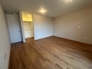 CASA EN VENTA CON ESTUDIO EN PARQUE CAIRO