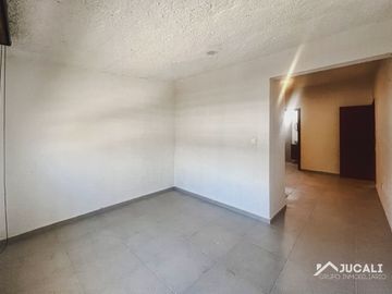 Casa en renta dentro de coto en Lomas Altas, Zapopan