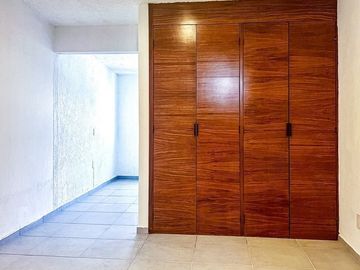 Casa en renta dentro de coto en Lomas Altas, Zapopan