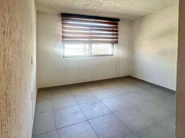 Casa en renta dentro de coto en Lomas Altas, Zapopan