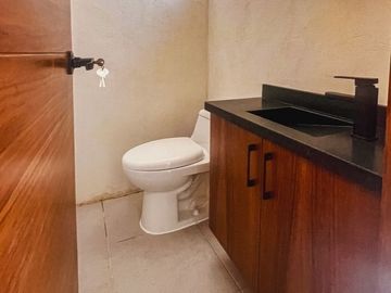 Casa en renta dentro de coto en Lomas Altas, Zapopan