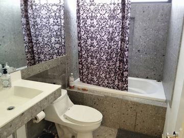 HERMOSA CASA EN VENTA EN ALTOZANO
