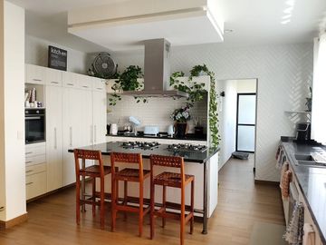 HERMOSA CASA EN VENTA EN ALTOZANO