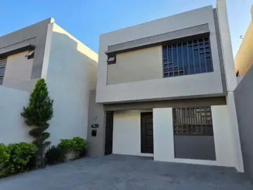 Casa en renta en Cerradas Magenta, Apodaca, Nuevo León