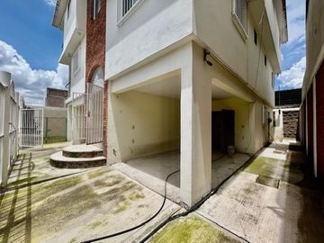 CASA DE OPORTUNIDAD EN VENTA EN METEPEC DE 508 M2 DE CONST. SOLO PAGO CON RECURSO PROPIO