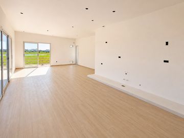 CASA A LA LAGUNA EN SANTA CLARA AL SUR | DISEÑO + VISTA ABIERTA