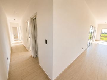 CASA A LA LAGUNA EN SANTA CLARA AL SUR | DISEÑO + VISTA ABIERTA