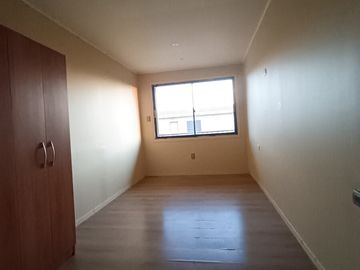 Se vende Amplia Casa 5 dormitorios, sector Achupallas.