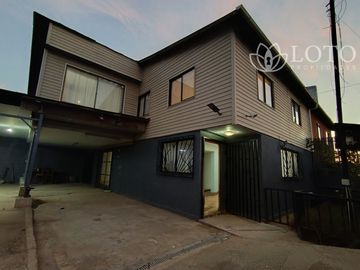 Se vende Amplia Casa 5 dormitorios, sector Achupallas.