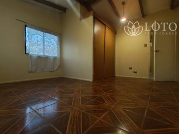 Se vende Amplia Casa 5 dormitorios, sector Achupallas.