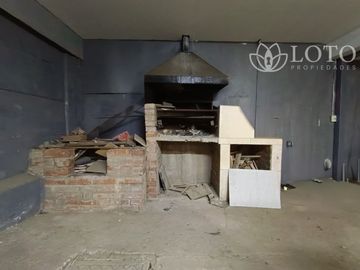 Se vende Amplia Casa 5 dormitorios, sector Achupallas.