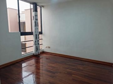 Alquiler En Santiago De Surco – S/ 2,000