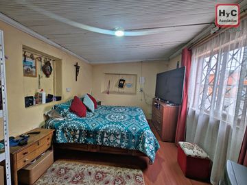 Se Vende Casa con Estacionamiento Para 3 Vehículos