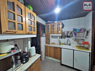 Se Vende Casa con Estacionamiento Para 3 Vehículos